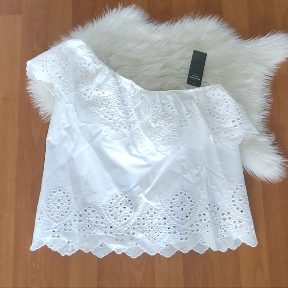 NWT Abercrombie & Fitch White One Shoulder Eyelet Top - Size Small